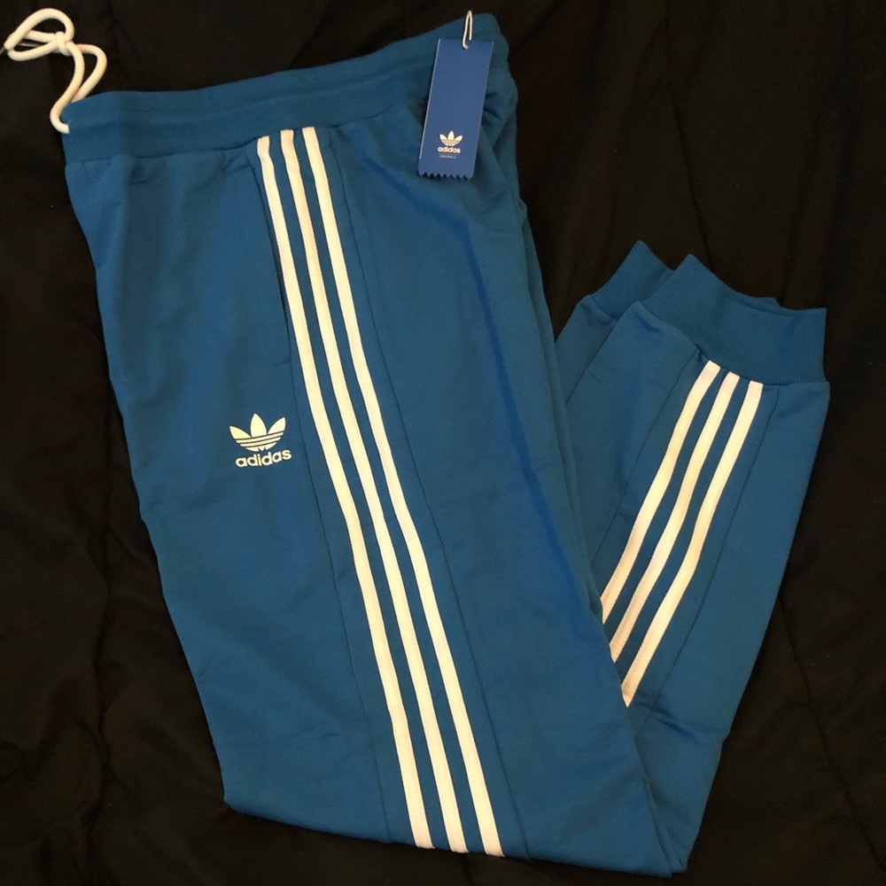 🔷Adidas joggers🔷